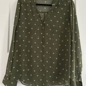 a.n.a Olive Green Star Print V-Neck Blouse